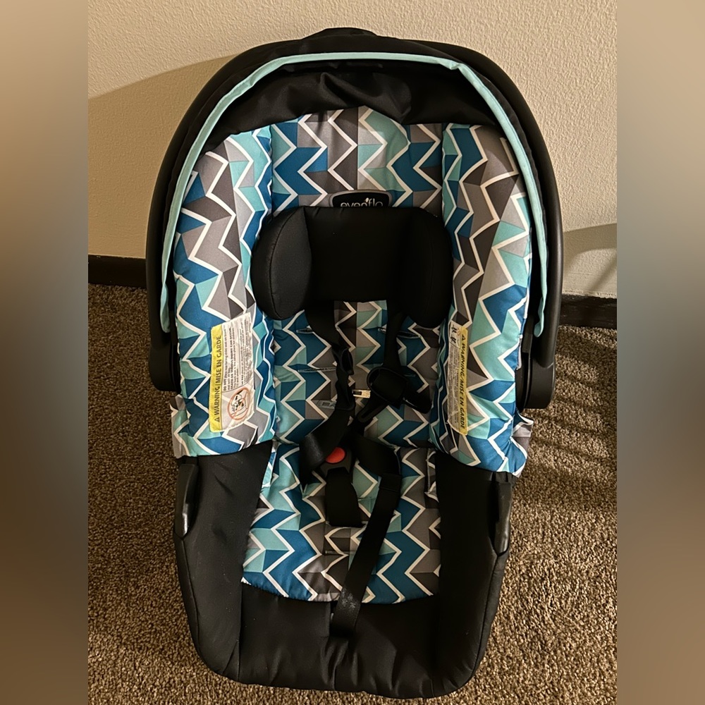 Baby Car Seat (0-6m)